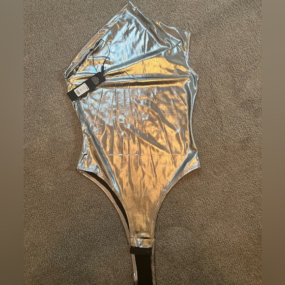 NEW Metallic bodysuit - Picture 5 of 6